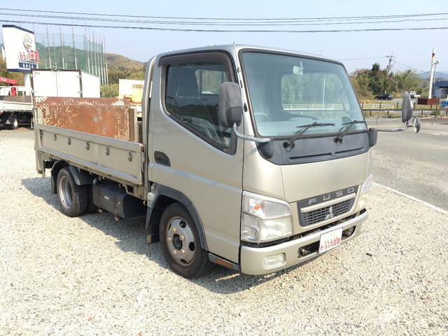 三菱ふそうキャンター平ボディ小型（2t・3t）[写真03]