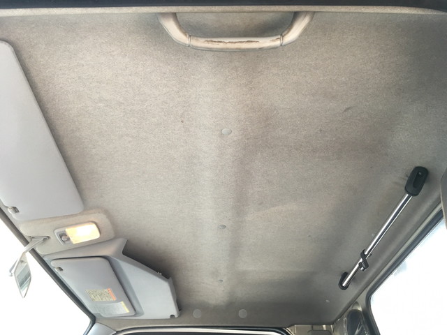 三菱ふそうキャンター平ボディ小型（2t・3t）[写真32]