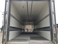 いすゞギガ冷蔵冷凍ウイング大型（10t）[写真11]