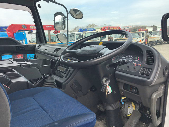 いすゞギガ冷蔵冷凍ウイング大型（10t）[写真29]