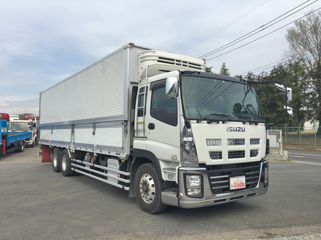 いすゞギガ冷蔵冷凍ウイング大型（10t）[写真03]