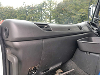 いすゞギガ冷蔵冷凍ウイング大型（10t）[写真31]