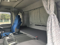 いすゞギガ冷蔵冷凍ウイング大型（10t）[写真32]