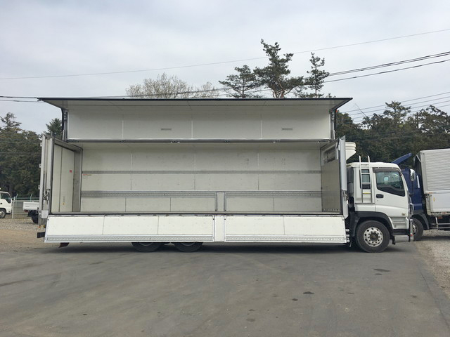 いすゞギガ冷蔵冷凍ウイング大型（10t）[写真07]