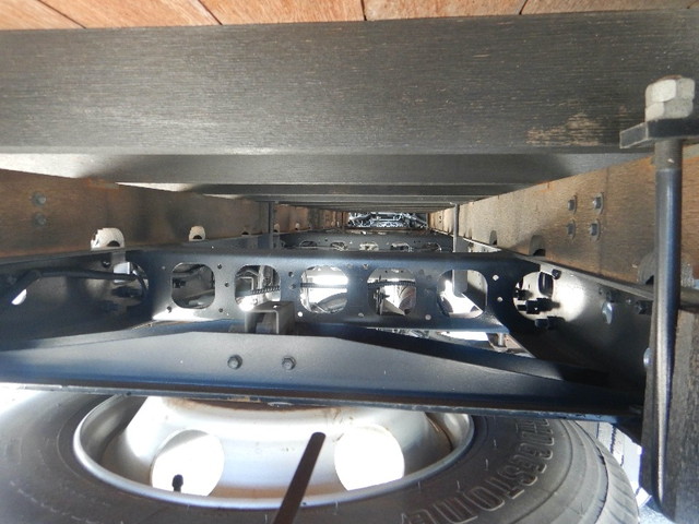 いすゞフォワード平ボディ中型（4t）[写真14]