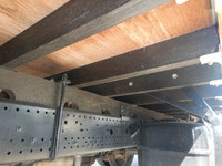 いすゞフォワード平ボディ中型（4t）[写真15]