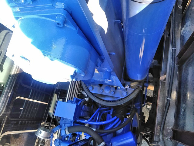 三菱ふそうキャンタークレーン4段小型（2t・3t）[写真17]