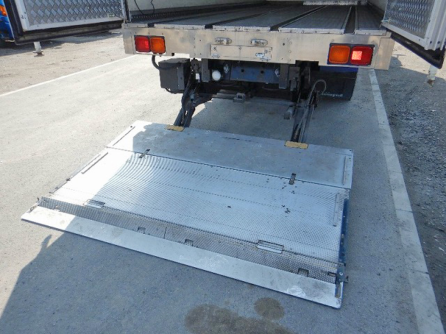 UDトラックスコンドル冷凍車（冷蔵車）増トン（6t・8t）[写真07]