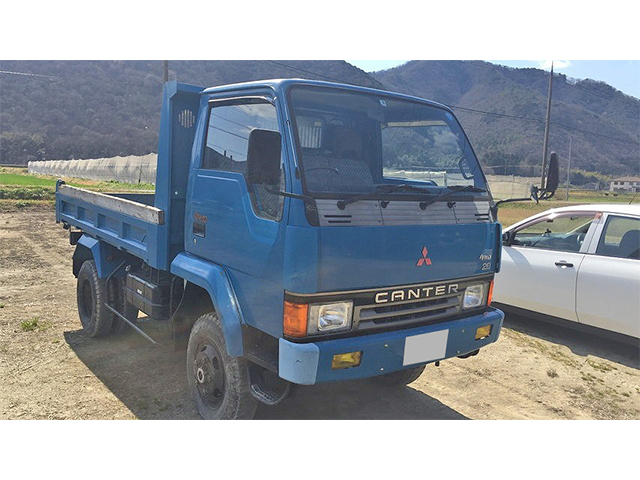 三菱ふそうキャンターダンプ小型（2t・3t）[写真02]