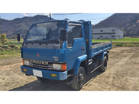 三菱ふそうキャンターダンプ小型（2t・3t）[写真03]