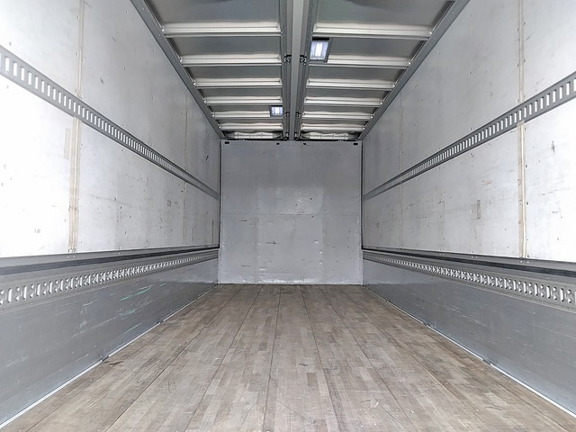 三菱ふそうファイターアルミウイング中型（4t）[写真11]