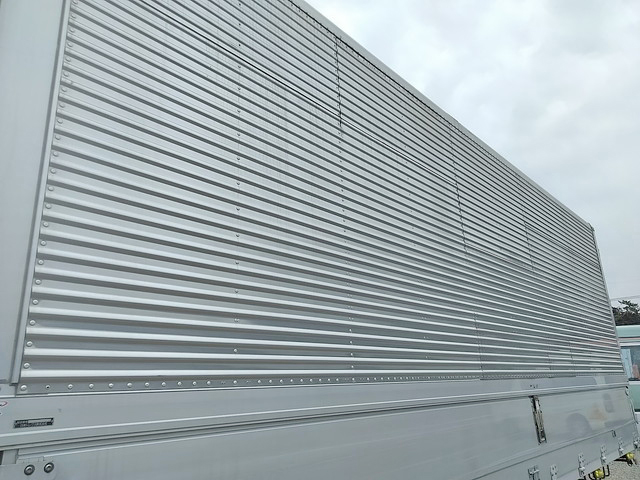 三菱ふそうファイターアルミウイング中型（4t）[写真16]