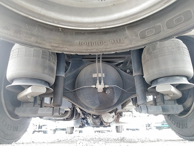 三菱ふそうファイターアルミウイング中型（4t）[写真23]