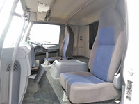 三菱ふそうファイターアルミウイング中型（4t）[写真31]