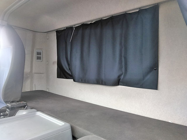 三菱ふそうファイターアルミウイング中型（4t）[写真35]