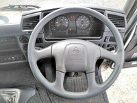 三菱ふそうファイターアルミウイング中型（4t）[写真36]