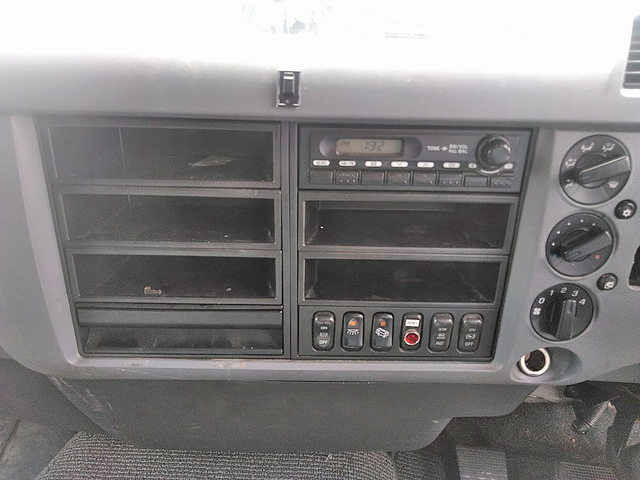 三菱ふそうファイターアルミウイング中型（4t）[写真37]