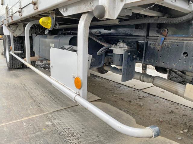 三菱ふそうキャンターアルミウイング小型（2t・3t）[写真19]