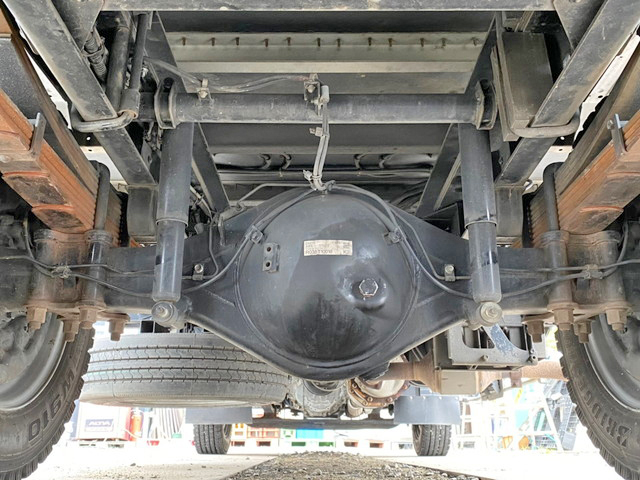 三菱ふそうキャンターアルミウイング小型（2t・3t）[写真23]