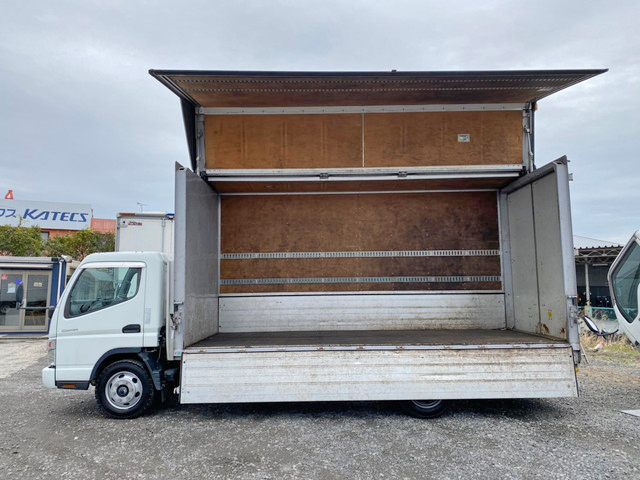 三菱ふそうキャンターアルミウイング小型（2t・3t）[写真06]