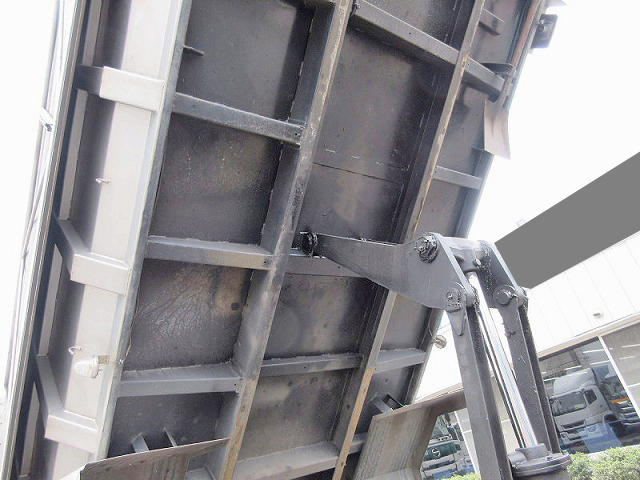 三菱ふそうファイター深ダンプ（土砂禁ダンプ）増トン（6t・8t）[写真12]