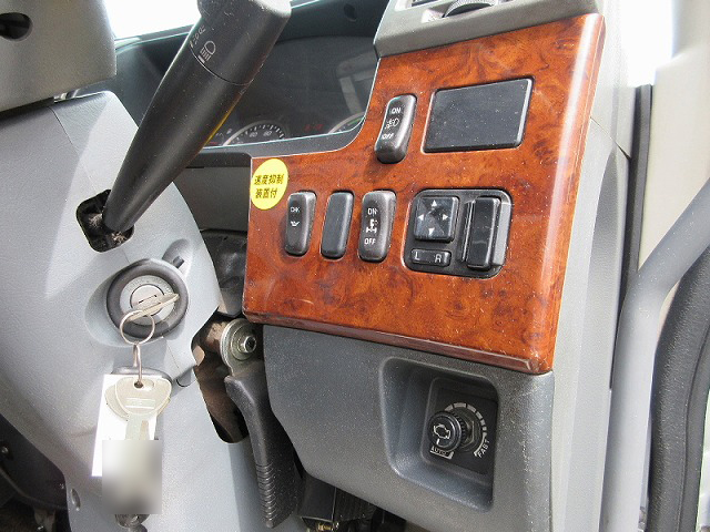 三菱ふそうファイター深ダンプ（土砂禁ダンプ）増トン（6t・8t）[写真22]