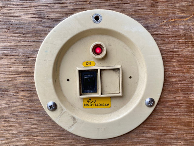 いすゞエルフアルミバン小型（2t・3t）[写真12]