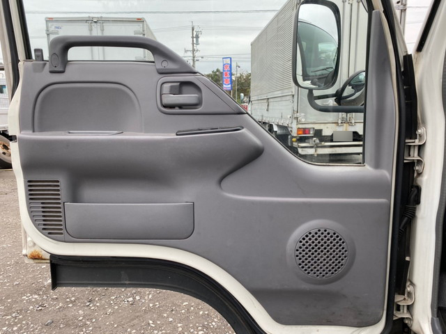 いすゞエルフアルミバン小型（2t・3t）[写真26]