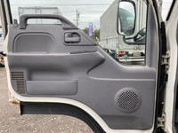 いすゞエルフアルミバン小型（2t・3t）[写真26]