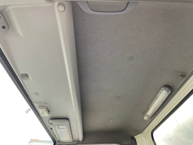 いすゞエルフアルミバン小型（2t・3t）[写真32]