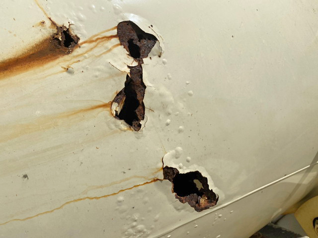 三菱ふそうファイターミキサー車（コンクリートミキサー）中型（4t）[写真17]