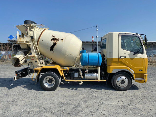 三菱ふそうファイターミキサー車（コンクリートミキサー）中型（4t）[写真06]