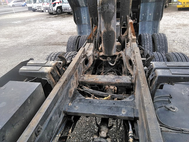 いすゞギガ深ダンプ（土砂禁ダンプ）大型（10t）[写真19]