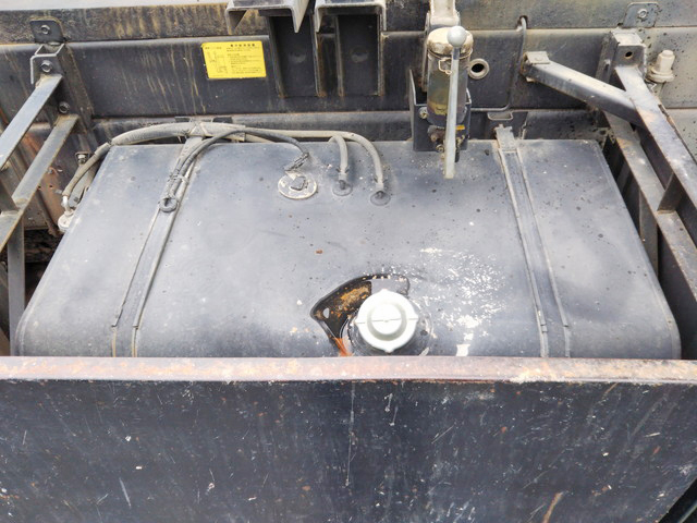 いすゞギガ深ダンプ（土砂禁ダンプ）大型（10t）[写真25]