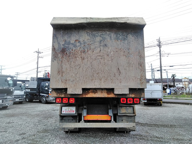 いすゞギガ深ダンプ（土砂禁ダンプ）大型（10t）[写真09]
