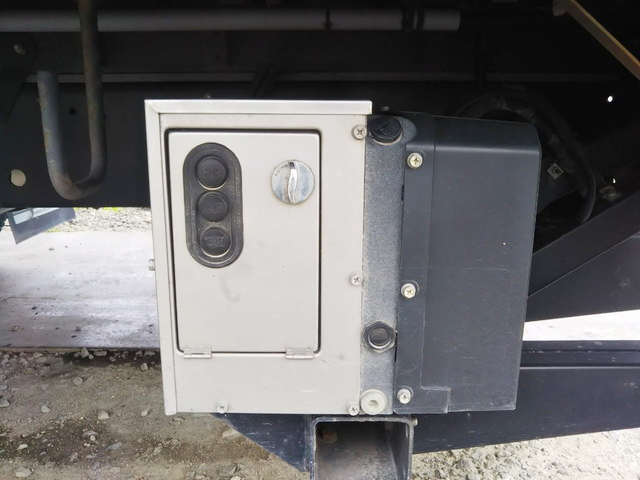 日野レンジャーアルミウイング中型（4t）[写真19]