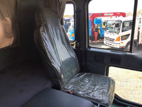 UDトラックスビッグサムセルフクレーン4段大型（10t）[写真33]