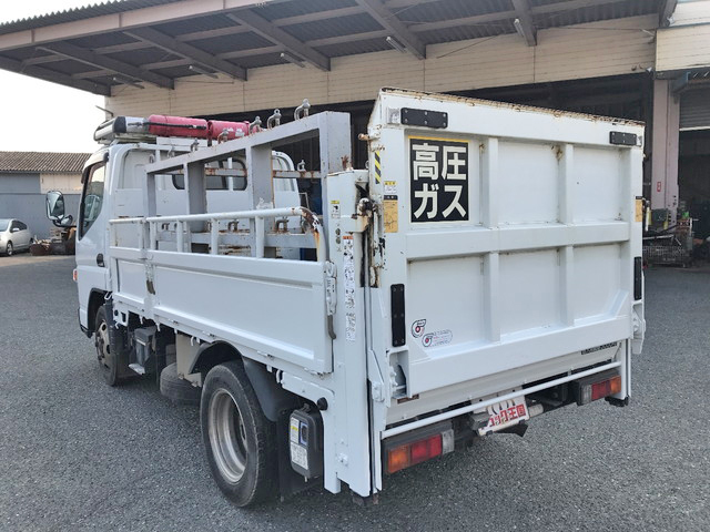 三菱ふそうキャンター平ボディ小型（2t・3t）[写真04]