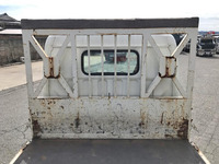 三菱ふそうキャンター平ボディ小型（2t・3t）[写真13]