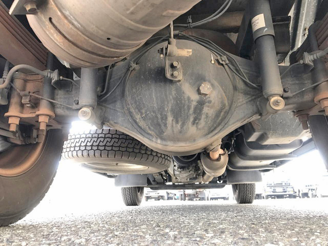 三菱ふそうキャンター平ボディ小型（2t・3t）[写真18]