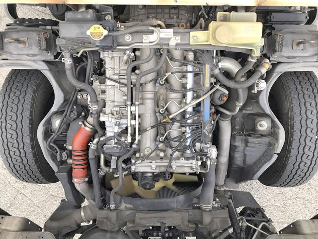 三菱ふそうキャンター平ボディ小型（2t・3t）[写真24]