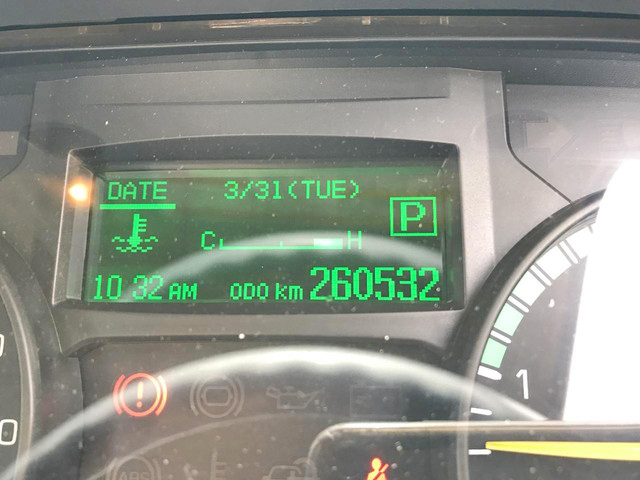 三菱ふそうキャンター平ボディ小型（2t・3t）[写真32]