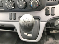 三菱ふそうキャンター平ボディ小型（2t・3t）[写真33]