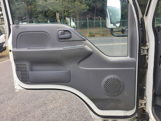 いすゞエルフクレーン4段小型（2t・3t）[写真29]