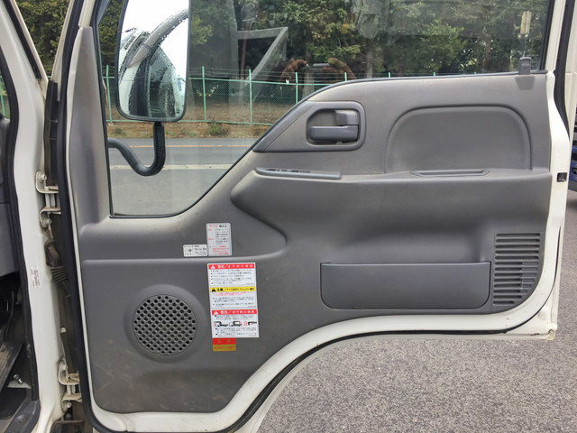 いすゞエルフクレーン4段小型（2t・3t）[写真30]