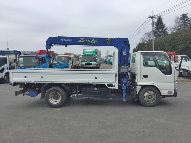 いすゞエルフクレーン4段小型（2t・3t）[写真06]