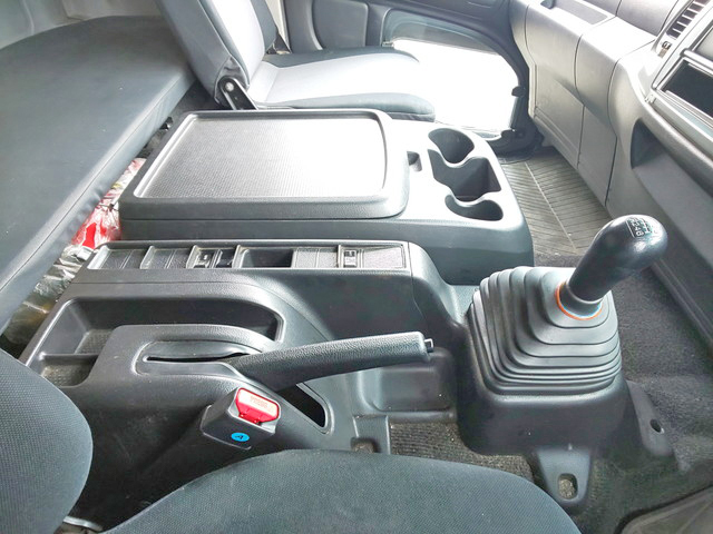 日野レンジャーアルミウイング中型（4t）[写真36]