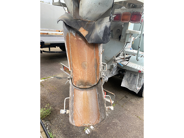 三菱ふそうファイターミキサー車（コンクリートミキサー）増トン（6t・8t）[写真11]