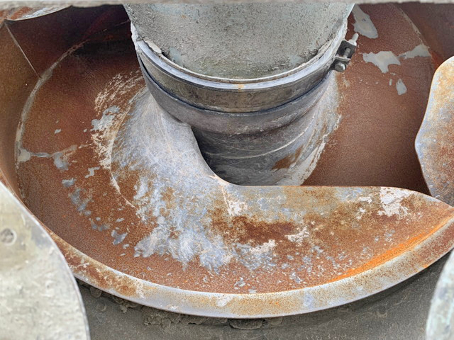 三菱ふそうファイターミキサー車（コンクリートミキサー）増トン（6t・8t）[写真15]