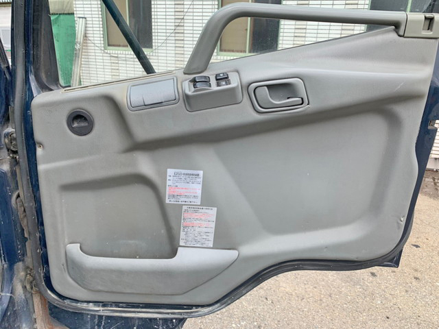 三菱ふそうファイターミキサー車（コンクリートミキサー）増トン（6t・8t）[写真30]